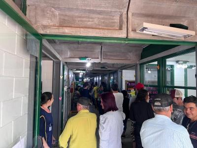 Votação na Escola Florindo Pellizzari (Caic), em Laranjeiras do Sul segue normal neste domingo (06/10)